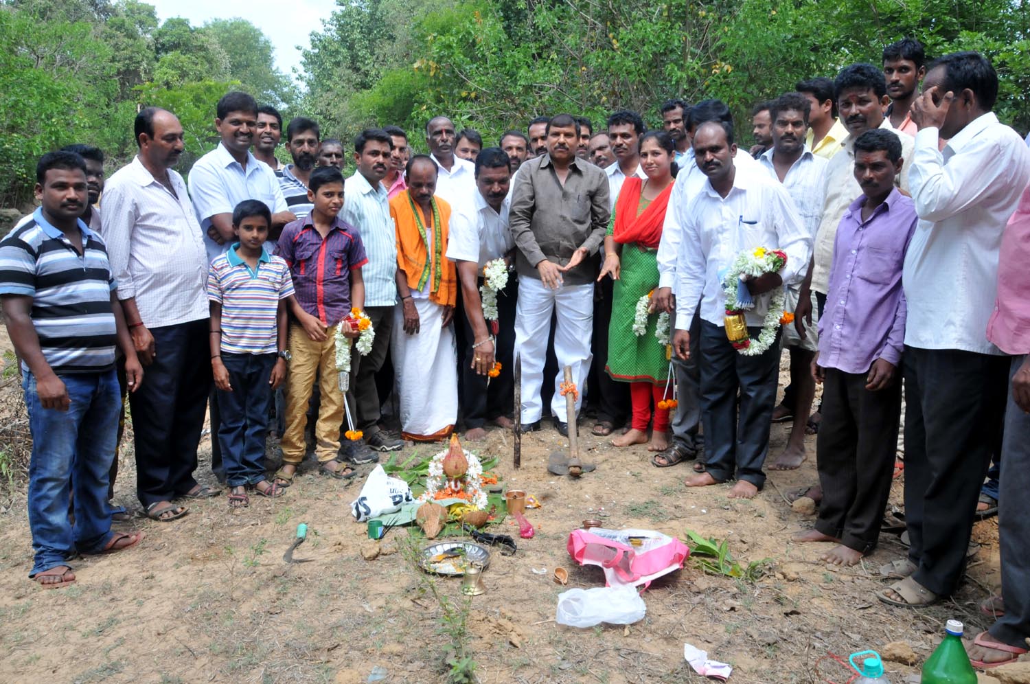 ಚಿಕ್ಕಮಗಳೂರು: ಬಿರಂಜಿ ಹೊಳೆ ಸೇತುವೆಗೆ ಶಂಕುಸಾ್ಥಪನೆ: ಶಾಸಕ ಬಿ.ಬಿ.ನಿಂಗಯ್ಯ